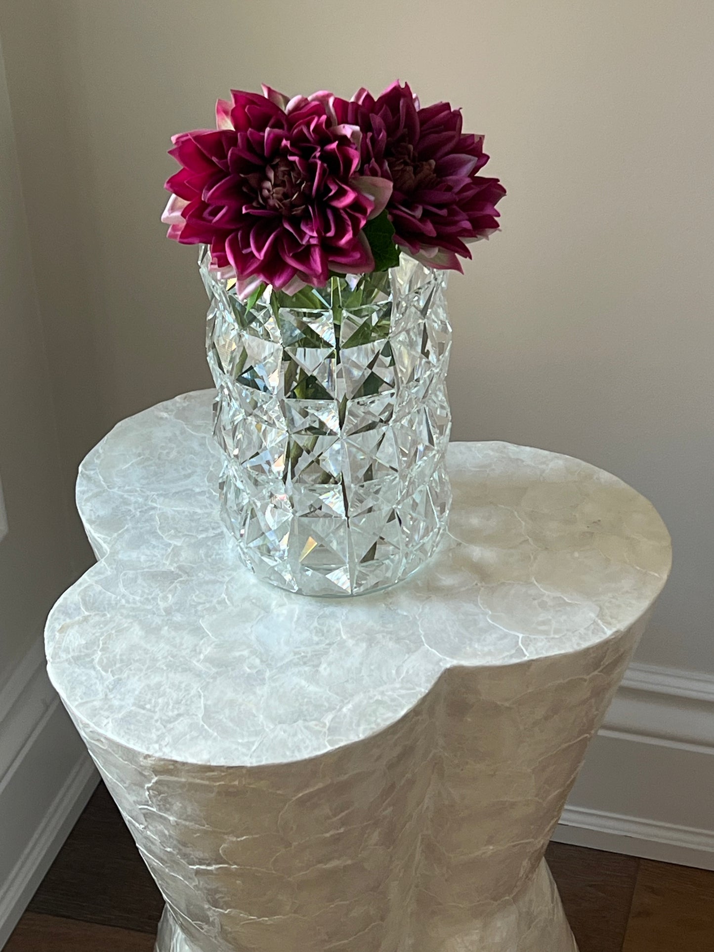 Mauve Dahlia (21")