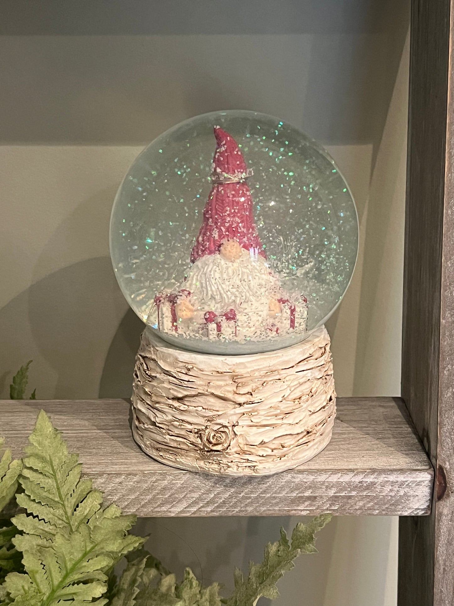 Gnome Shake Led Snow Globe